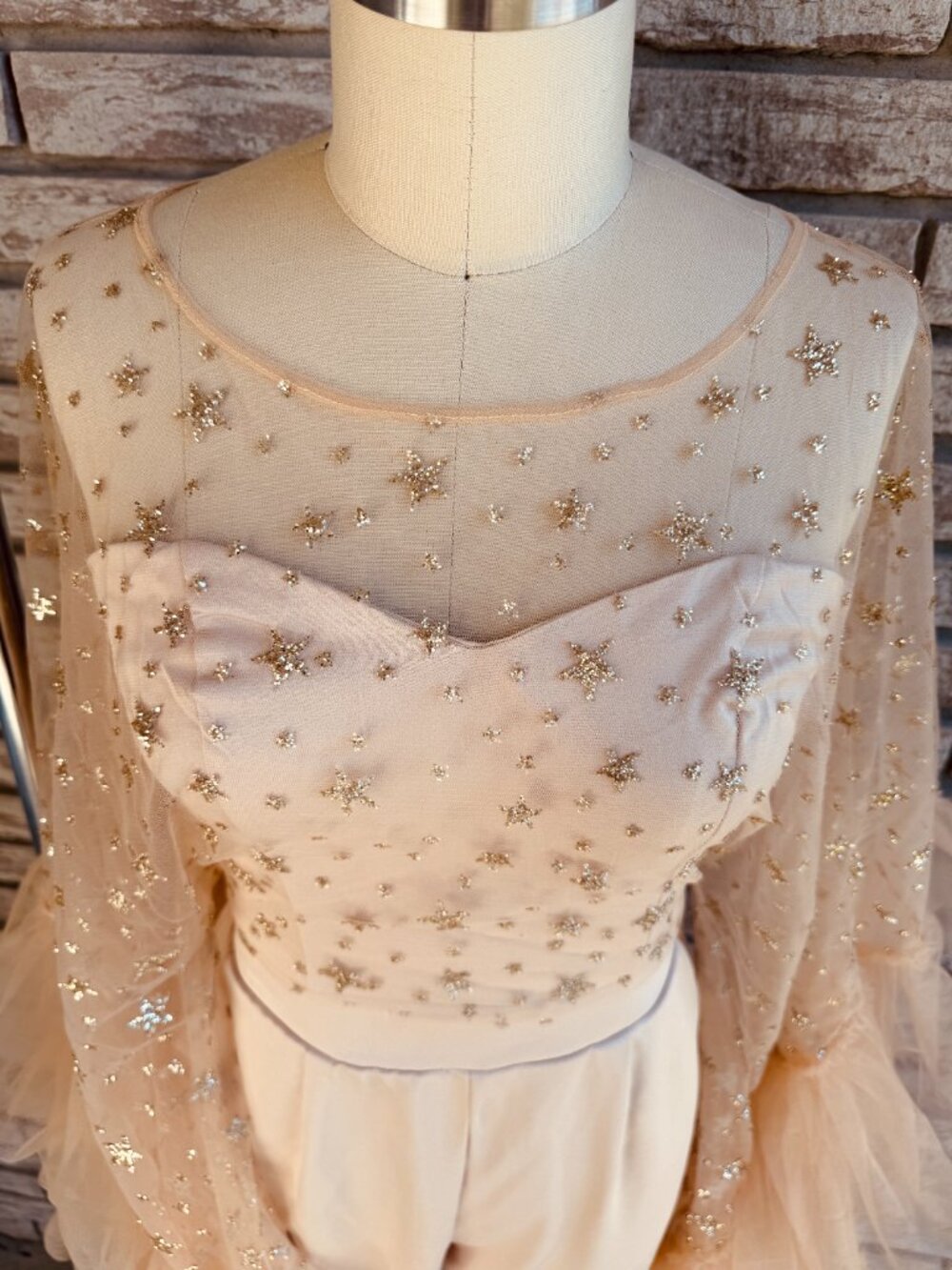 NWT Lilly's Kloset Star Studded Jumpsuit Champagne Starry Tulle Cape Small - Picture 5 of 10